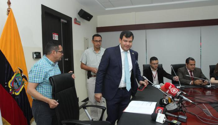 Diálogo. El presidente de la Asamblea Nacional, César Litardo, abordó varios temas en su visita a Guayaquil.
