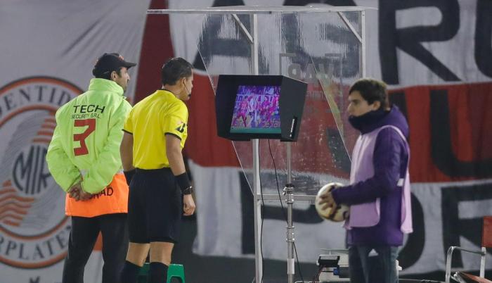 A nivel sudamericano, el VAR ya ha sido implementado en varias competiciones.