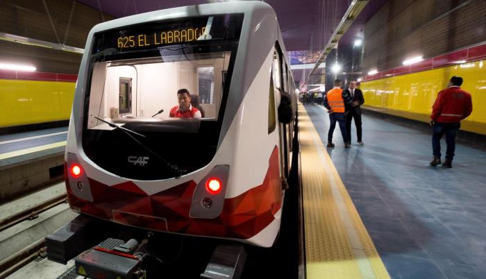 El Metro de Quito, el primero de Ecuador, inició este lunes los recorridos de prueba de los vagones entre las estaciones de Iñaquito y Jipijapa.