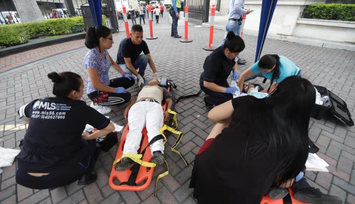 Para efectuar el simulacro de terremoto hubo 3.023 escenarios en los que se evacuó cerca de 900 personas.