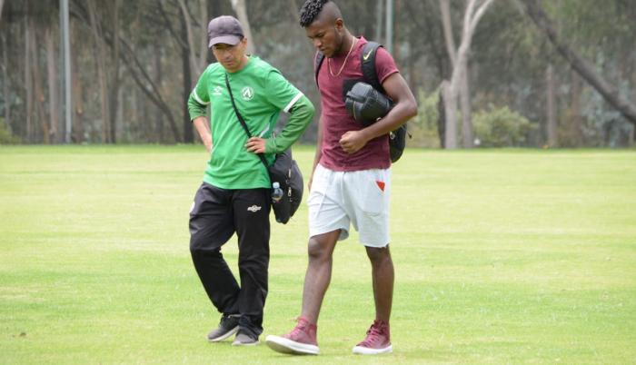 Imagen de archivo. Durante el entrenamiento del lunes, el futbolista sufrió una lesión en el tobillo.