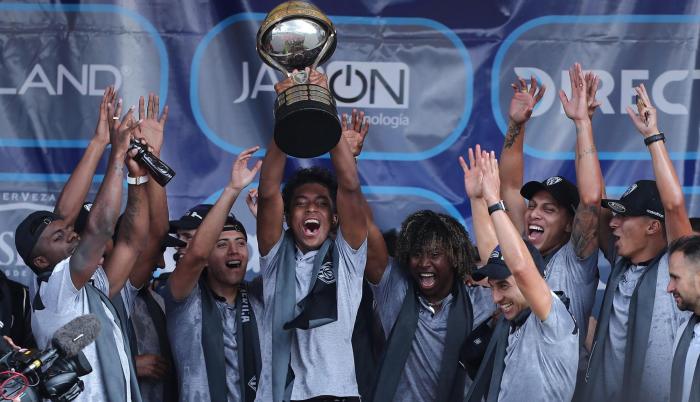 Celebración de los jugadores de Independiente del Valle en Quito.
