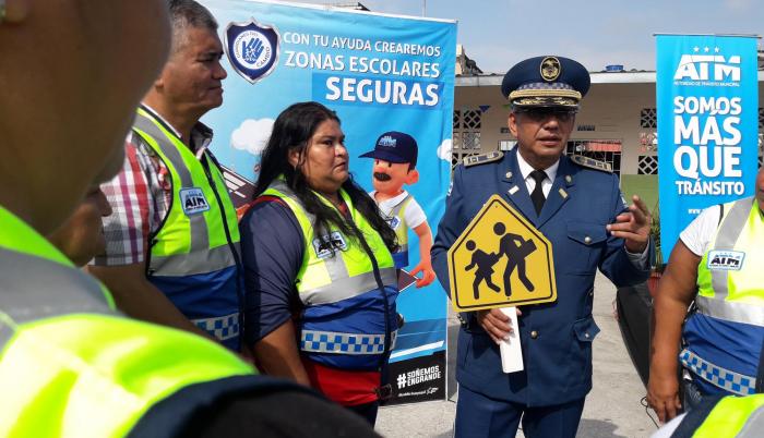 Padres de familia de 50 colegios de Guayaquil participaron en el programa ‘Guardianes del cambio’.