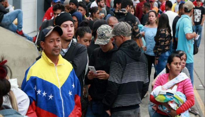 Ciudadanos venezolanos en la frontera sur de Ecuador, octubre de 2018.