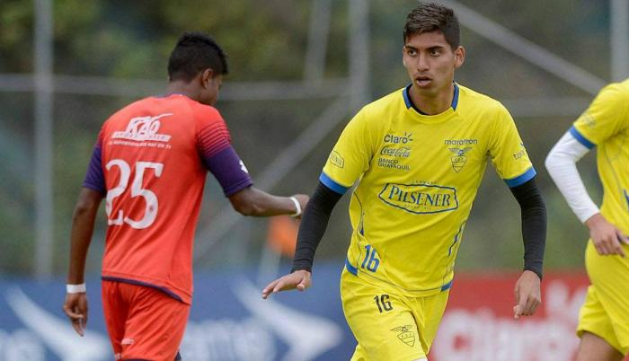 El mediocampista tricolor fue llamado para jugar ante la selección de Colombia.