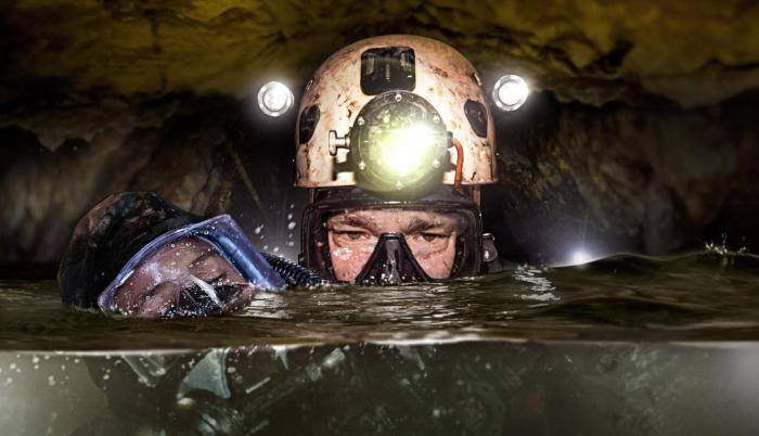 Una película retrata el dramático rescate de 12 niños en cueva de Tailandia