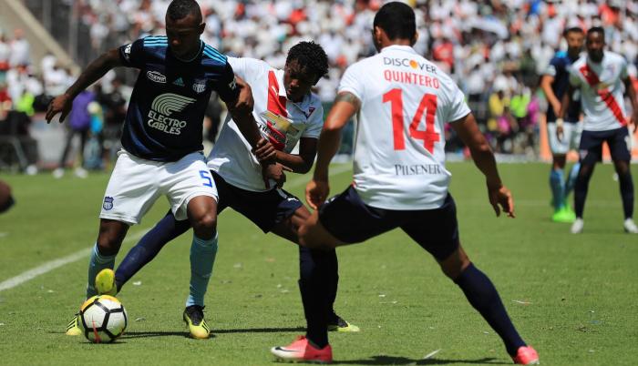 En este mercado de contrataciones los azules han tirado la casa por la ventana fichando a seis futbolistas nacionales.