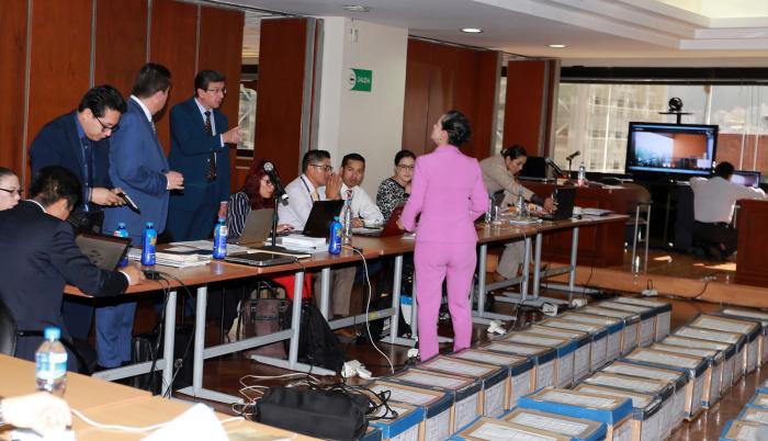 Diligencia. El procurador Íñigo Salvador intervino en el sexto día de audiencia preparatoria en el caso Sobornos.