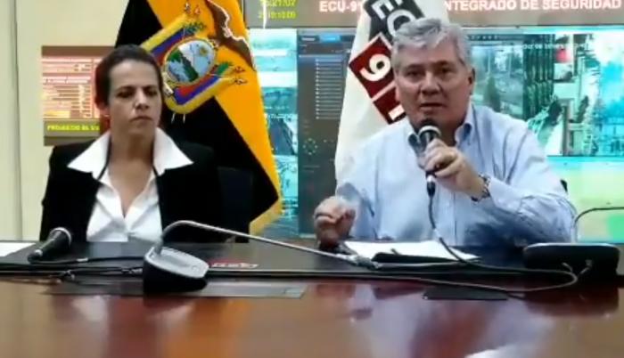 “La decisión del alcalde es que debemos recuperar el orden en la ciudad capital de los ecuatorianos”, repitió Bernardo Abad al informar que durante el periodo de restricción al tránsito de personas.