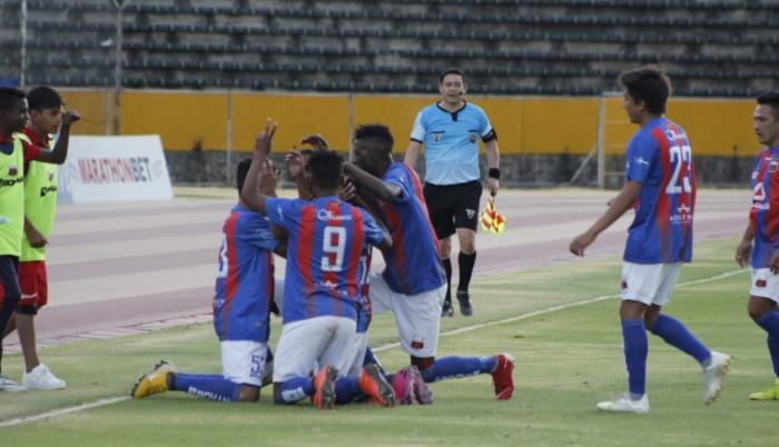 El Deportivo Quito es campeón de la segunda división de fútbol Amateur de Pichincha.