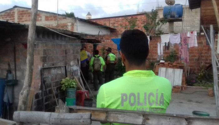 La policía arribó al lugar de los hechos, en la parroquia Puerto Cayo, del cantón Jipijapa, de la provincia de Manabí.