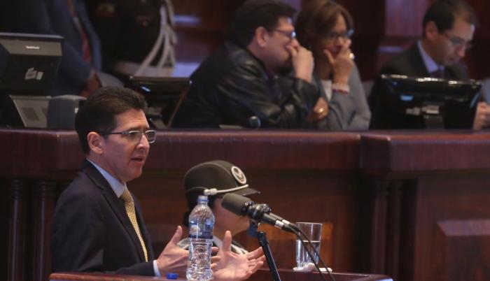 El exprocurador del Estado, Diego García, durante su intervención en la sesión 567 del Pleno.
