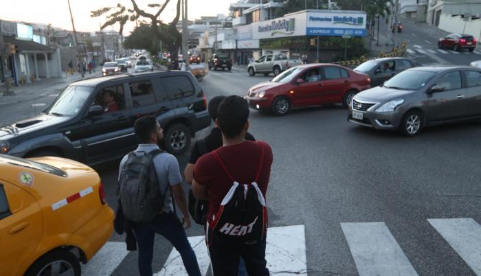 Congestión. El tráfico vehicular en ese sector es bastante complicado y caótico en horas picos (08:00 y 18:00).