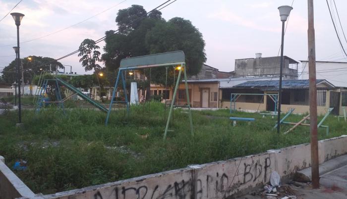 Esta problemática se presenta por más de 30 años, así lo asegura Tania Verduga, moradora del sector.