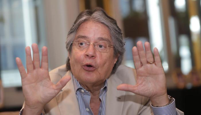 Guillermo Lasso contó a EXPRESO que ha llegado a pagar cerca de 14 millones de dólares de impuestos en 10 años.