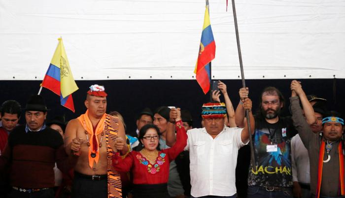 Desde el Ágora de la Casa de la Cultura, el presidente de la Conaie, Jaime Vargas, agradeció el apoyo a “la lucha” del movimiento indígena.