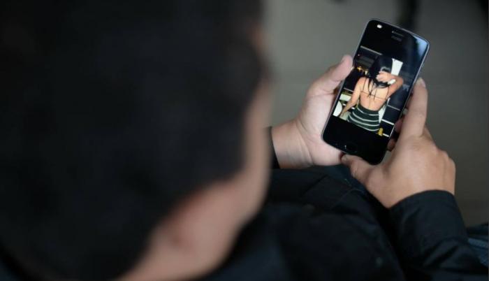 Cantantes de música popular comentaron qué harían en caso de ser extorsionados para que no se revelen sus imágenes ¿Las publicarían por cuenta propia?