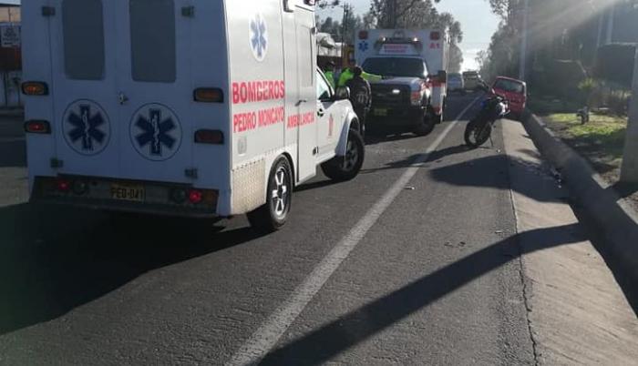 Los heridos fueron atendidos en una ambulancia.