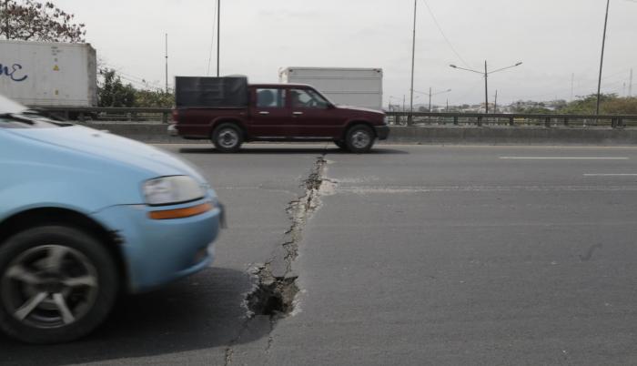 La estructura metálica se observa en algunas uniones del intercambiador de la Perimetral, en el km 13 de la vía a Daule.