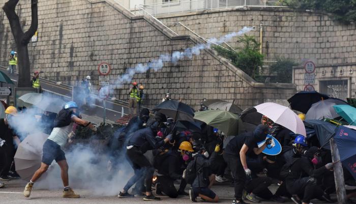 Hong Kong: Enfrentamientos y detenciones se intensifican