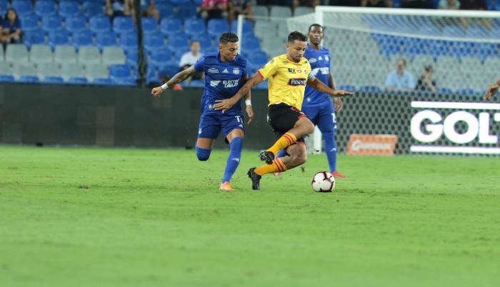 La deuda que el Ídolo tiene con el club Galácticos, por la transferencia de Félix Torres, vence el 18 de octubre y la sanción se daría desde el 23, tres días luego del partido ante Emelec.