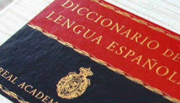 Entre los nuevos términos acogidos por la RAE también está beatlemania y textear.