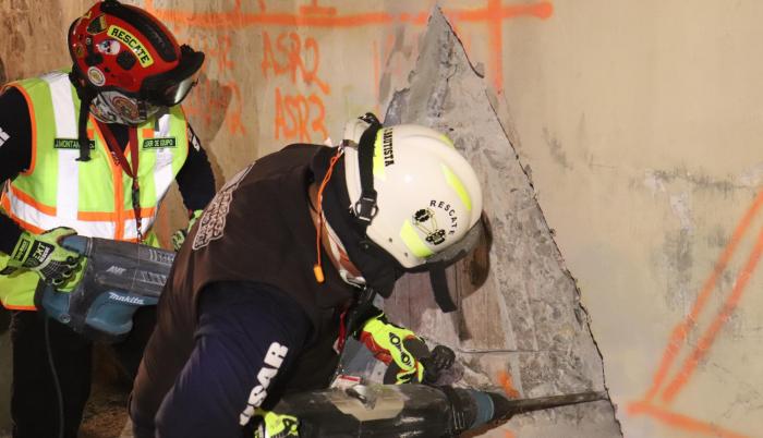 Para obtener la certificación realizaron operaciones de búsqueda, rescate, extracción y traslado de víctima.