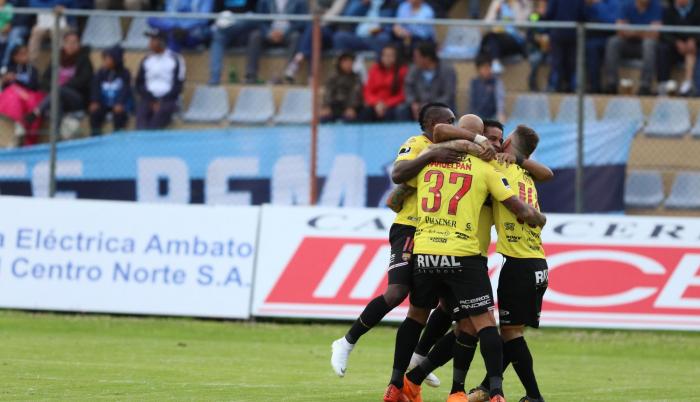 Barcelona, paga o no juega