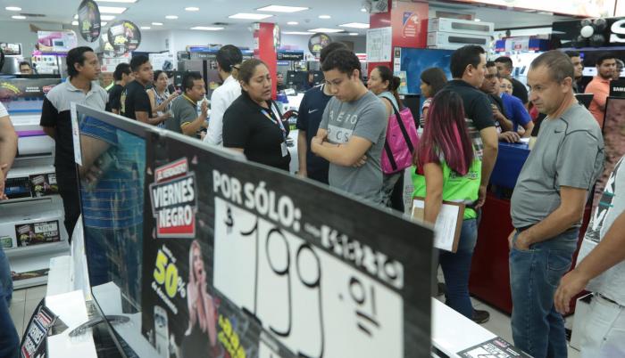 Imágenes del Black Friday 2018 en Ecuador.