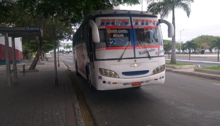 El transporte público ha iniciado a retomar sus labores, pero con nuevas tarifas.
