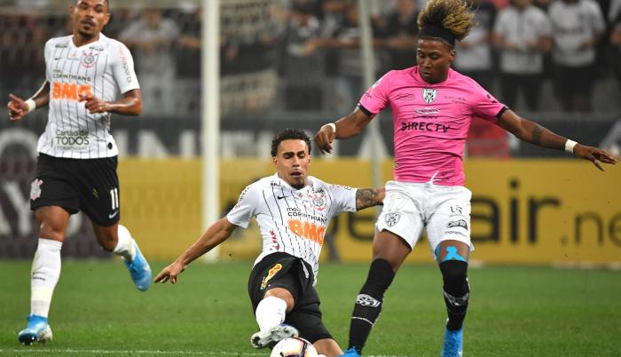 Ángelo Preciado espera estar lo más pronto en las canchas.