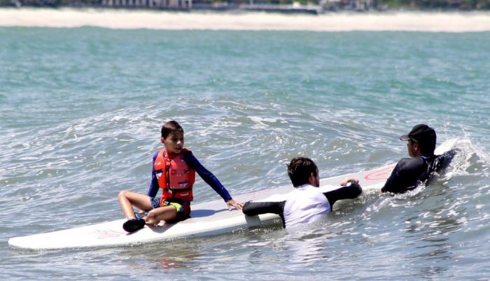 El surf como terapia para el autismo