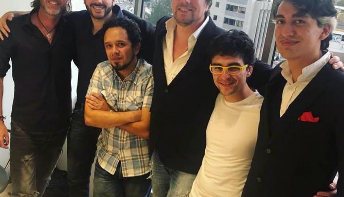 Tras la alianza, se espera estrenar una nueva temporada de Enchufe TV.