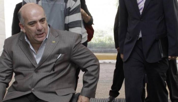 El ministro aclaró que no se entregarán las 325.000 casas que se prometió en campaña.