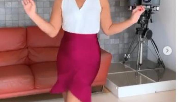 “Aclaro que no viajaré a vivir a Miami, pero de que si continúo o no dentro de En Contacto, lo hablaré la próxima semana”, comentó Gaby.