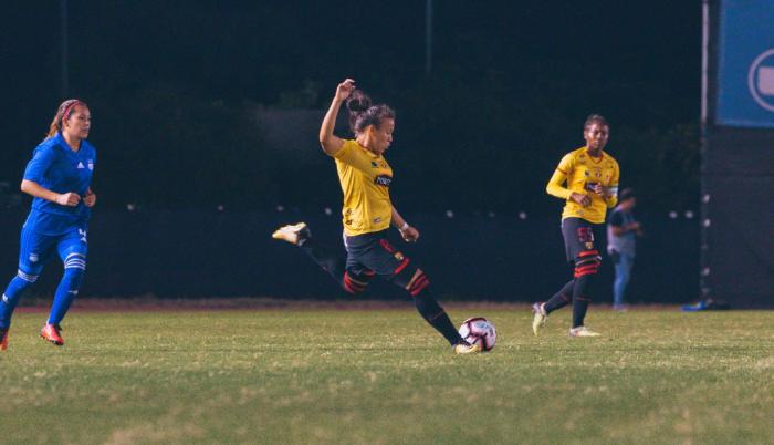 El equipo canario consiguió el tanto de la victoria en el complemento.