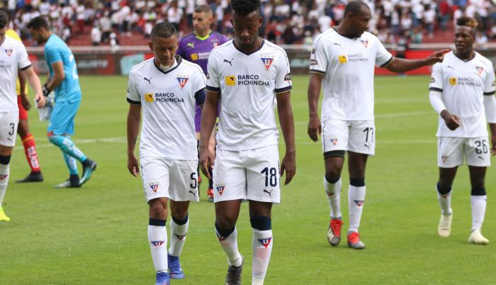Liga de Quito, con equipo completo, perdió su último cotejo ante Aucas (0-1), en el Rodrigo Paz.