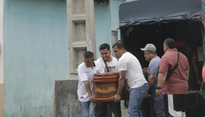 Desde las 14:00 de este martes, el cuerpo de la víctima es velado por sus familiares.