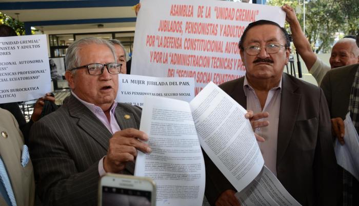 Referencial. Jubilados creen que fue ignorado un desacato de la Constitución de la República en la época de Rafael Correa.