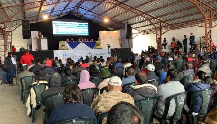 Agricultores se reúnen en Cotopaxi, para aprender sobre cómo evitar la punta morada en papa.