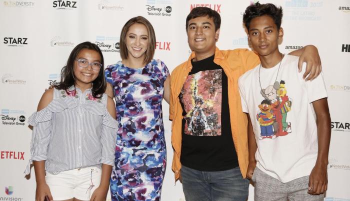 Fotografía cedida por Salvador Ochoa donde aparecen (i-d) los actores Martha Zaldivar, Viviana Sarrade, Wilber y Diego Zaldivar, mientras posan a su llegada el pasado junio a la séptima edición del Latino Scene Showcase en Los Ángeles.