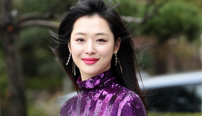 La muerte de Sulli vuelve a poner de relieve la enorme presión a la que se enfrentan las celebridades del K-Pop.