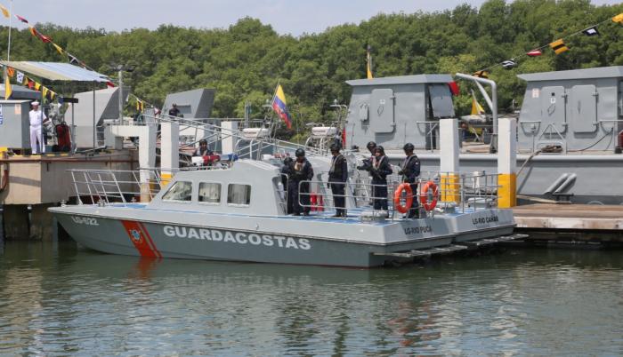 Las cinco lanchas guardacostas, donadas por el Gobierno de China, fueron bautizadas con nombres de los ríos Toachi, Puca, Cañar, Pindo y Ventanas.