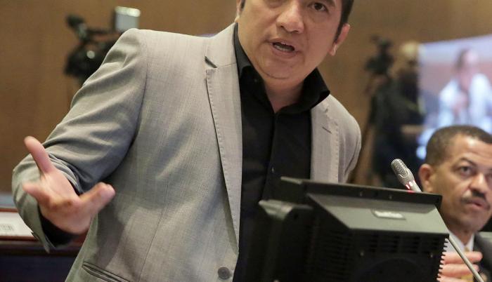 El asambleísta Yoffre Poma es acusado de paralizar un servicio público.