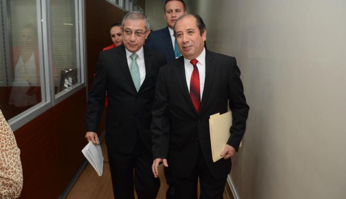Recursos. Luis Enríquez y Édgar Flores anunciaron que recurrirán ante instancias nacionales e internacionales.
