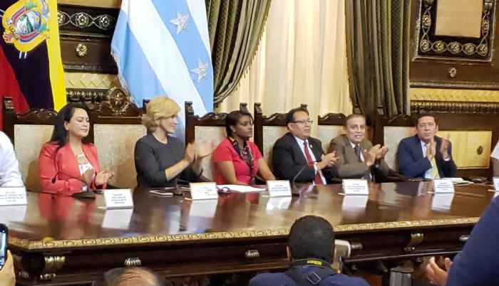 La presidenta del Consejo de la Judicatura, María del Carmen Maldonado, pidió el sábado en Guayaquil a la fiscal general que “proporcione las pruebas y evidencias para aplicar las sanciones administrativas que ameriten”. La Fiscalía recordó ayer que el re