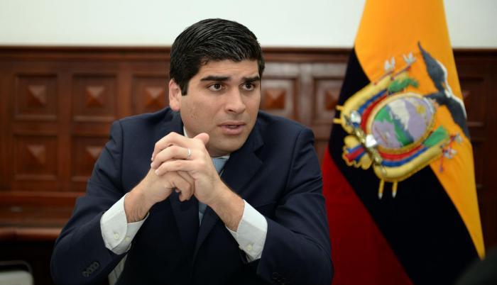 Otto Sonnenholzner se reunió con otras autoridad para tratar el plan de pagos de la devolución del IVA.
