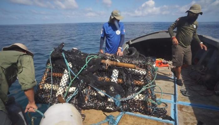 Referencial. Los pescadores se adentraron en una zona que es santuario marino y donde está prohibida la pesca.