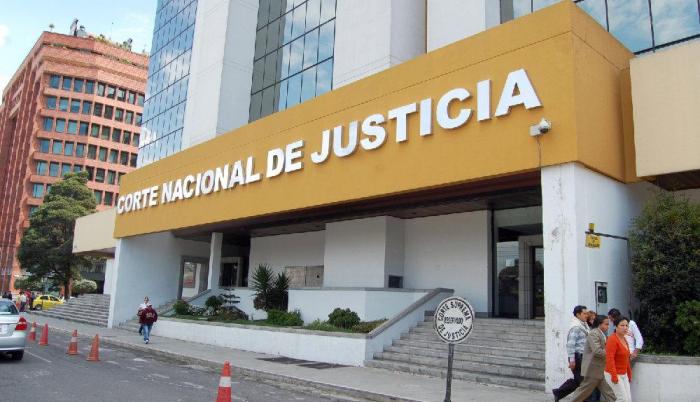 Los jueces y conjueces en mención pertenecen a la Corte Nacional de Justicia.