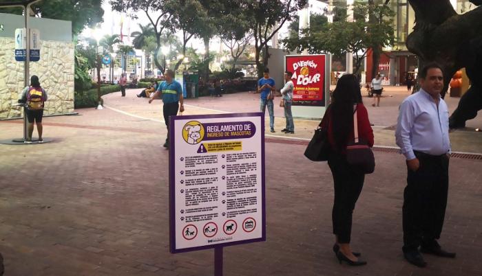 Propietarios y expertos en animales están en contra de la medida, pues dicen que es discriminar a dos razas por una ‘mala reputación’.